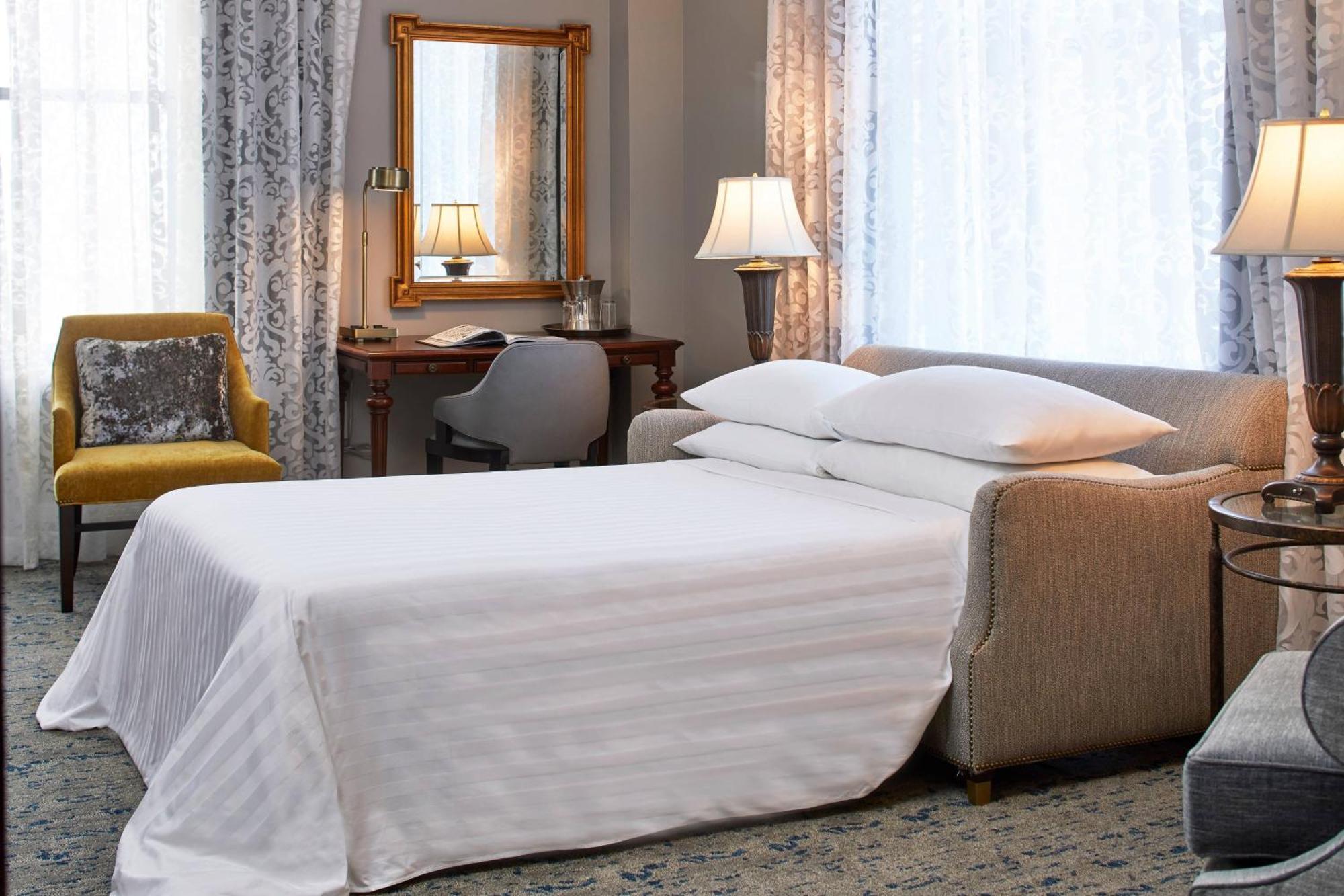 The Battle House Renaissance Mobile Hotel & Spa Dış mekan fotoğraf